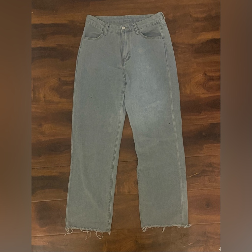 Women’s Straight Leg Jeans Size 4